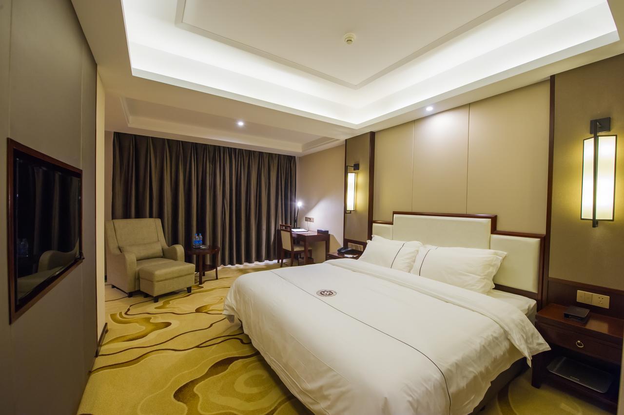 Guilin Tailian Hotel Bagian luar foto